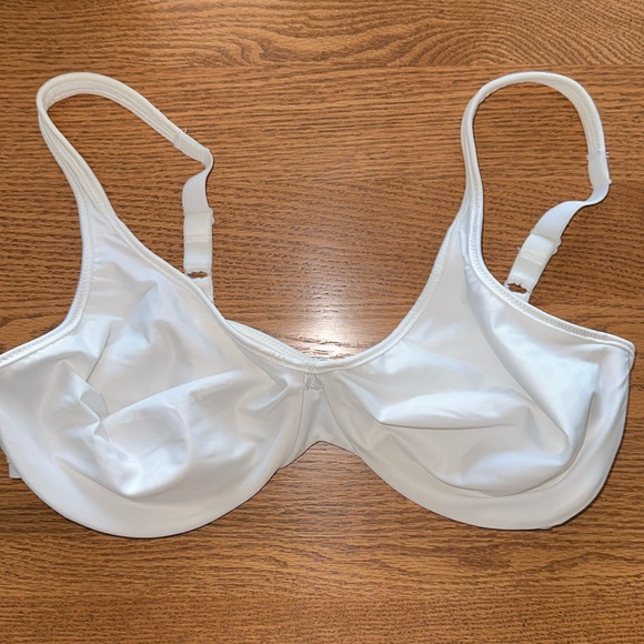 Bali Other - BALI 42C woman’s bra with underwire